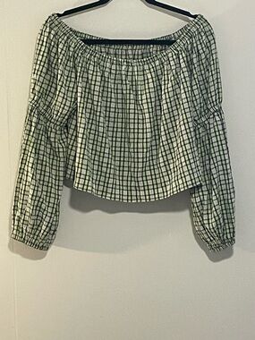 Off-Shoulder Green Plaid Peasant Top. Item # 11387